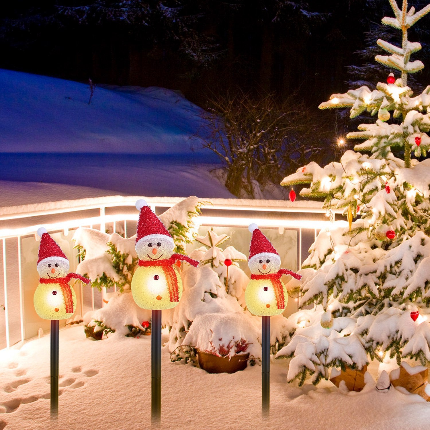 Solar Snowmen Garden Light